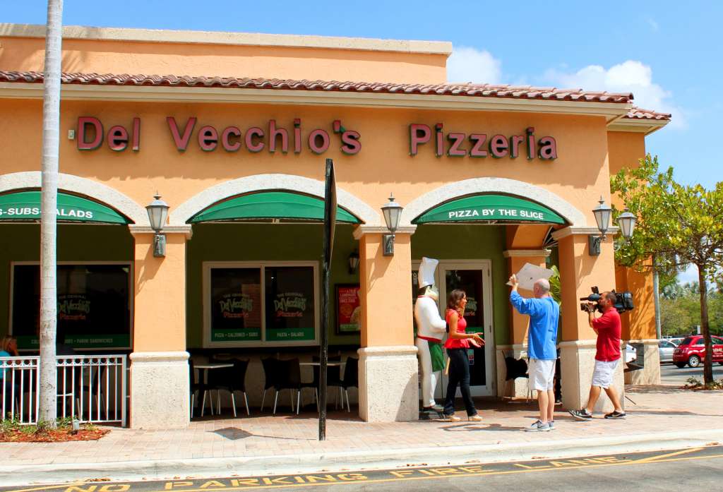 DelVecchio's wins best pizza in South Florida 2014